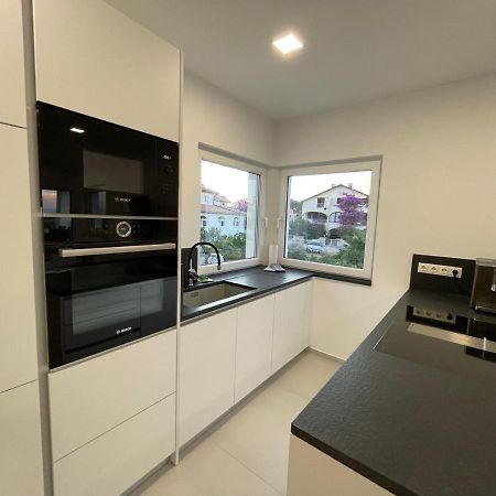 Apartment Rahat Liznjan Luaran gambar